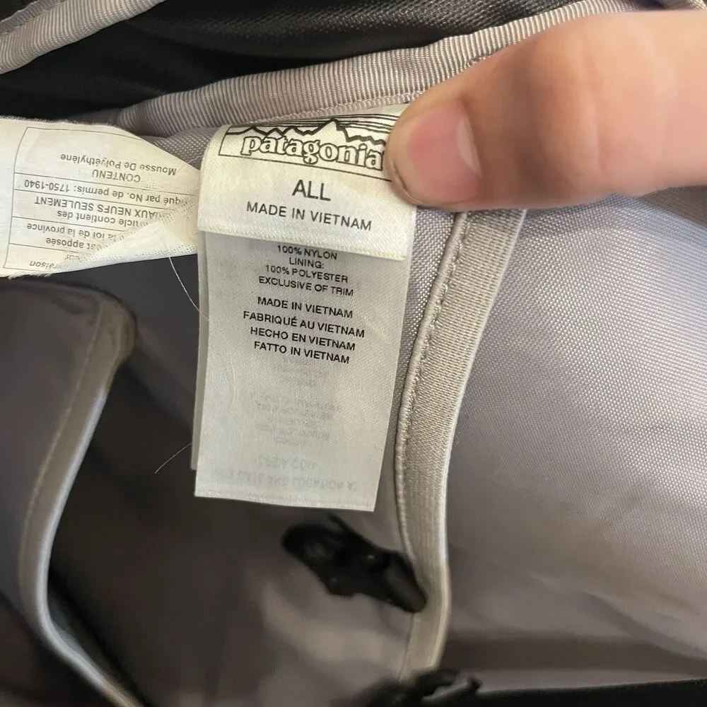 Patagonia Refugio 28L Black Backpack Laptop Bag Daypack Hiking Travel School